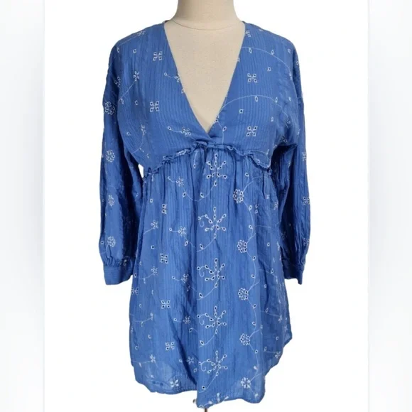 Zara Blue Smocked 3/4 Sleeve Embroidered Tunic‎ - Picture 2 of 11